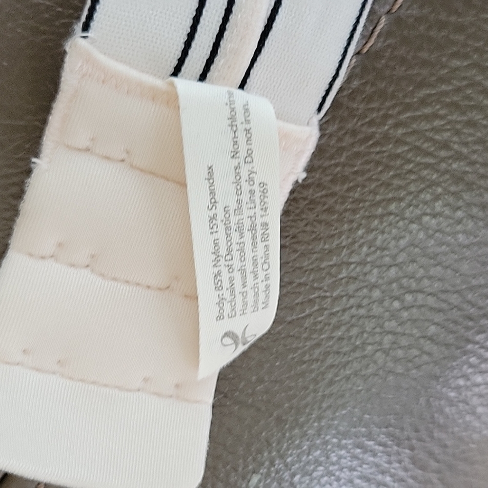 Lively Bra - image 6